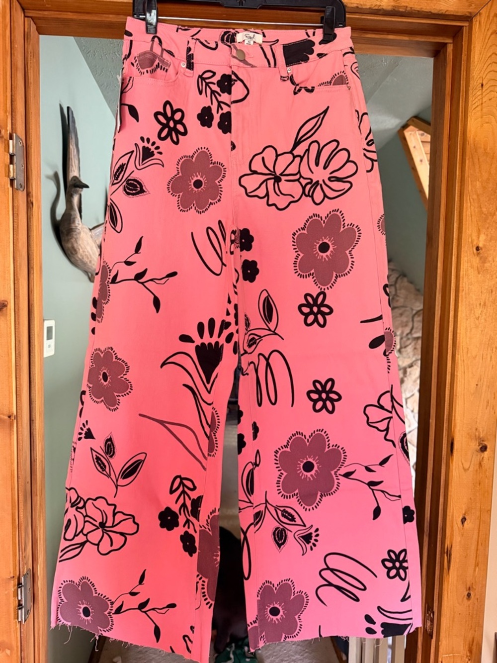 Easel Coral Pink with Black Floral Print Wide leg Crop